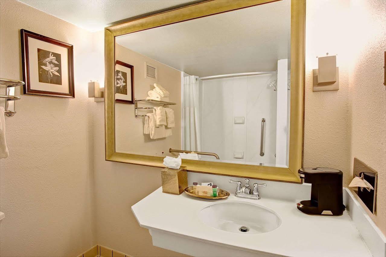 Delta Hotels By Marriott Denver Thornton Northglenn Dış mekan fotoğraf